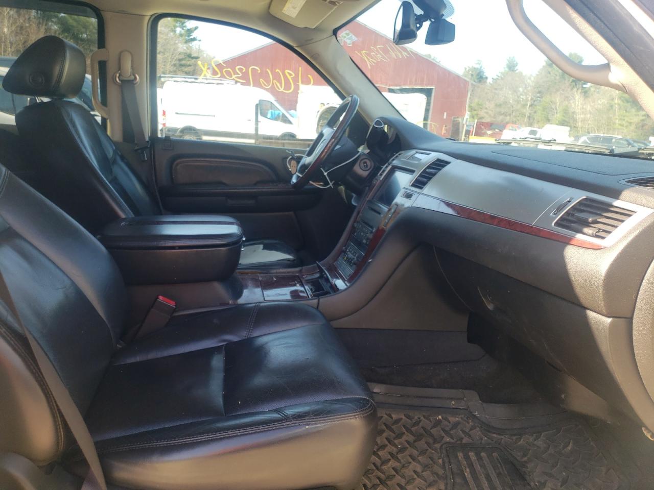 Photo 5 from auction – 2007 CADILLAC ESCALADE L with VIN 1GYFK63827R289908