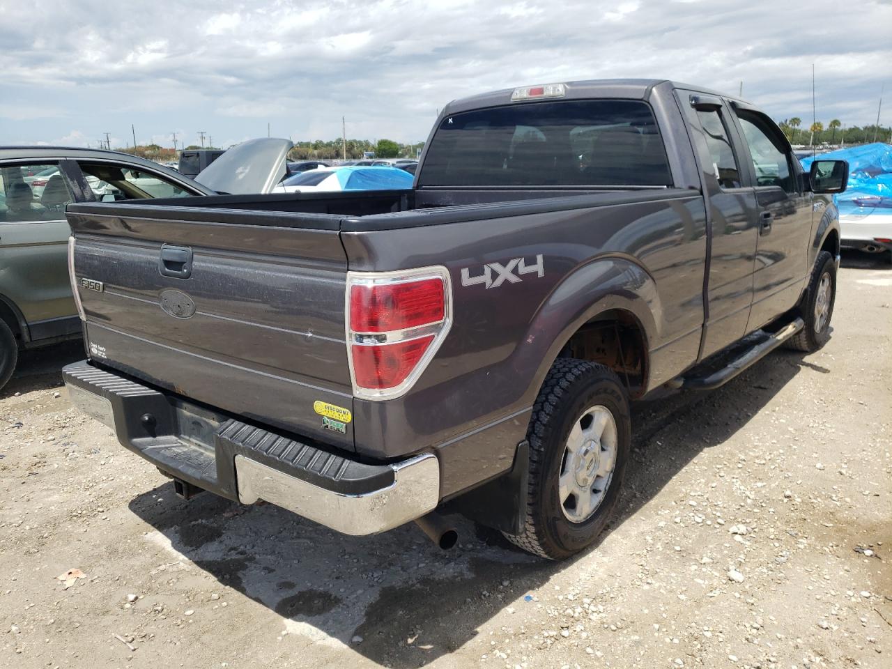 Photo 4 from auction – 2010 FORD F150 SUPER with VIN 1FTFX1EV9AKE72414
