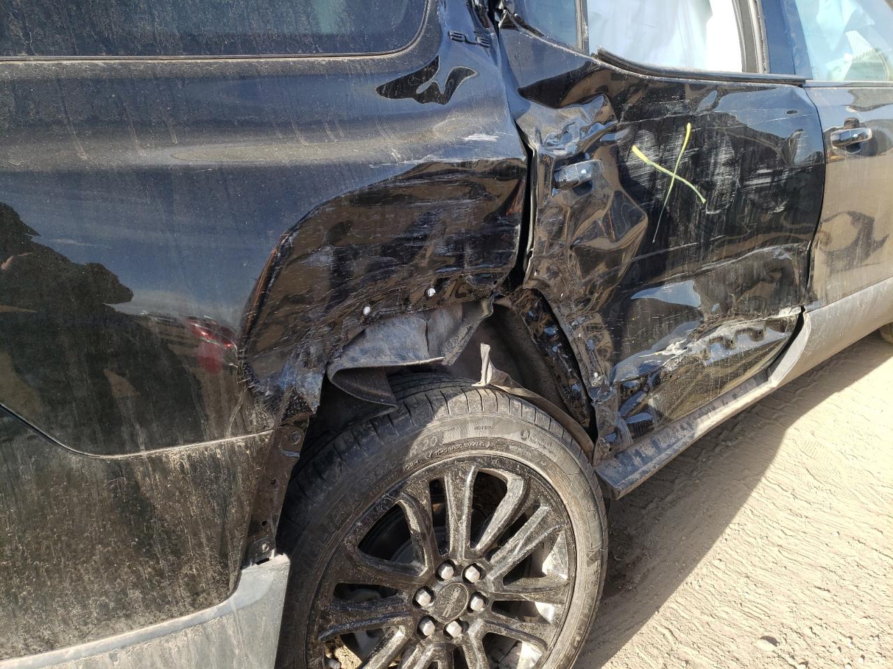Photo 9 from auction – 2021 GMC ACADIA SLE with VIN 1GKKNRL40MZ213839