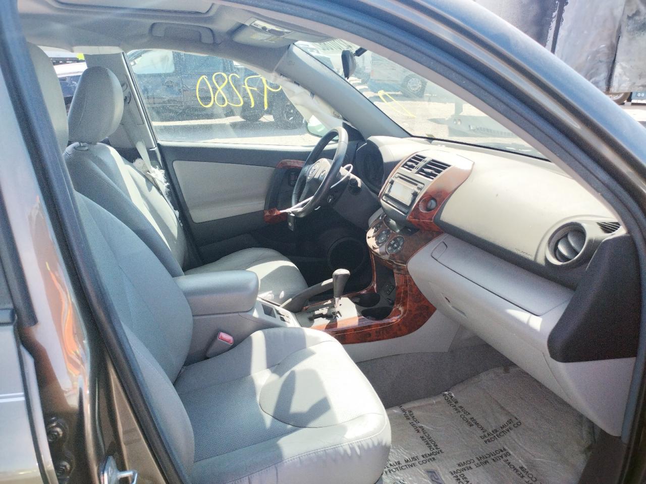 Photo 5 from auction – 2012 TOYOTA RAV4 LIMIT with VIN 2T3YK4DV1CW014693