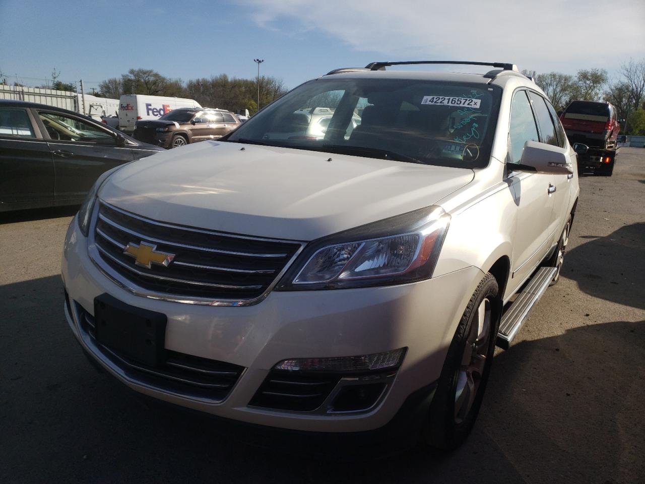 Photo 2 from auction – 2014 CHEVROLET TRAVERSE L with VIN 1GNKVJKD6EJ330055