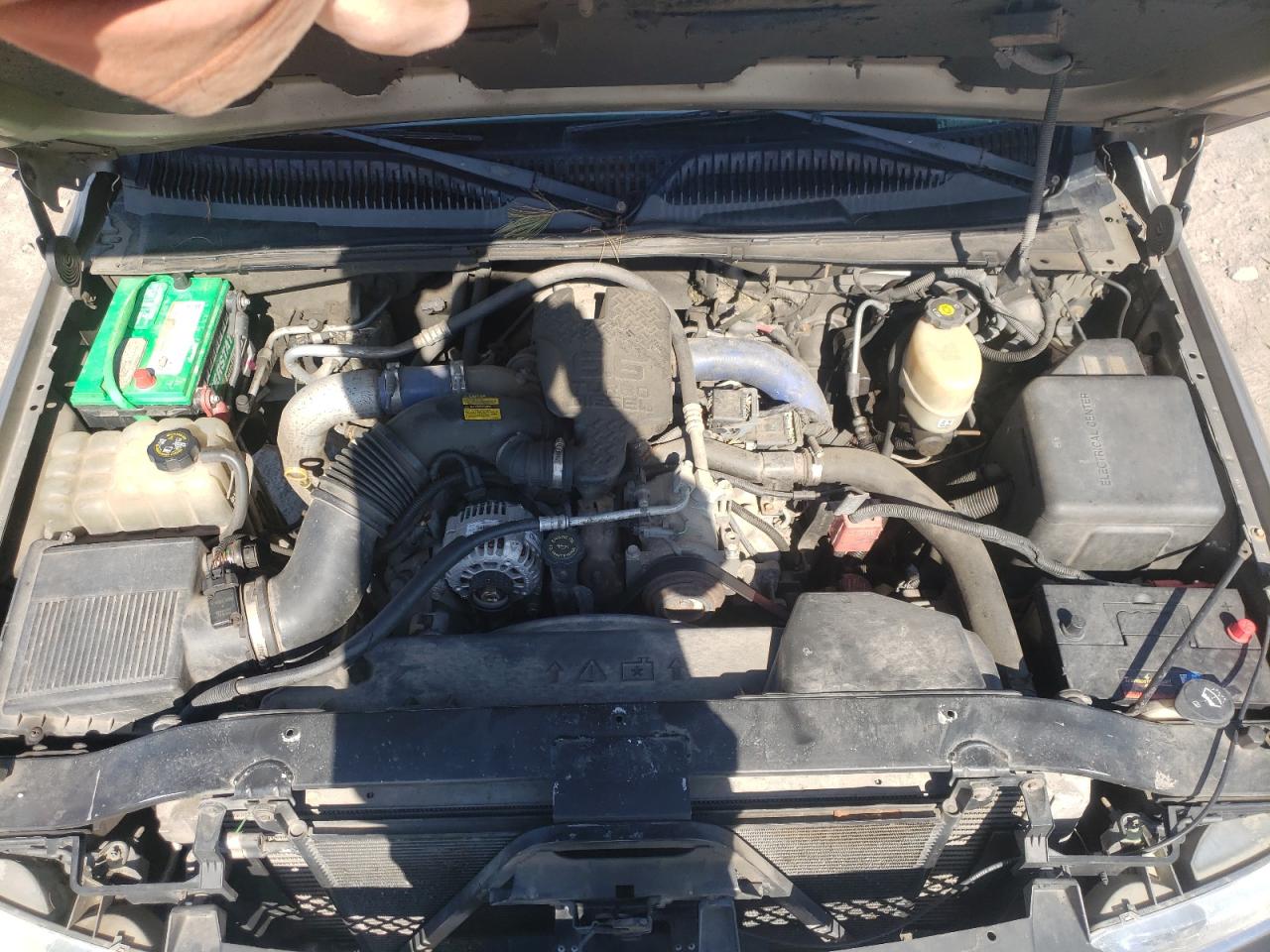Photo 7 from auction – 2002 CHEVROLET SILVERADO with VIN 1GCJK33162F209876