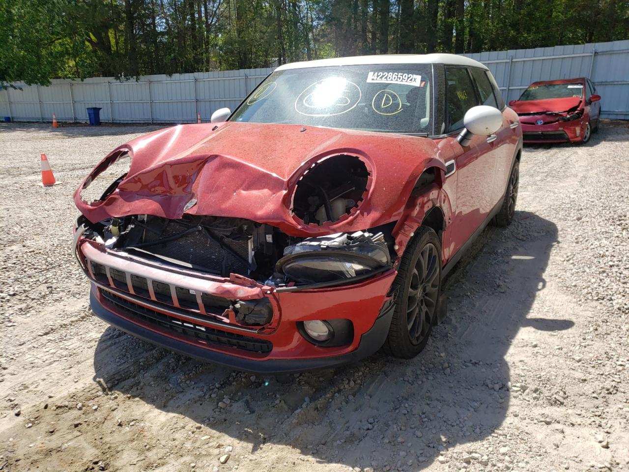 Photo 2 from auction – 2016 MINI COOPER CLU with VIN WMWLN5C54G2E30261