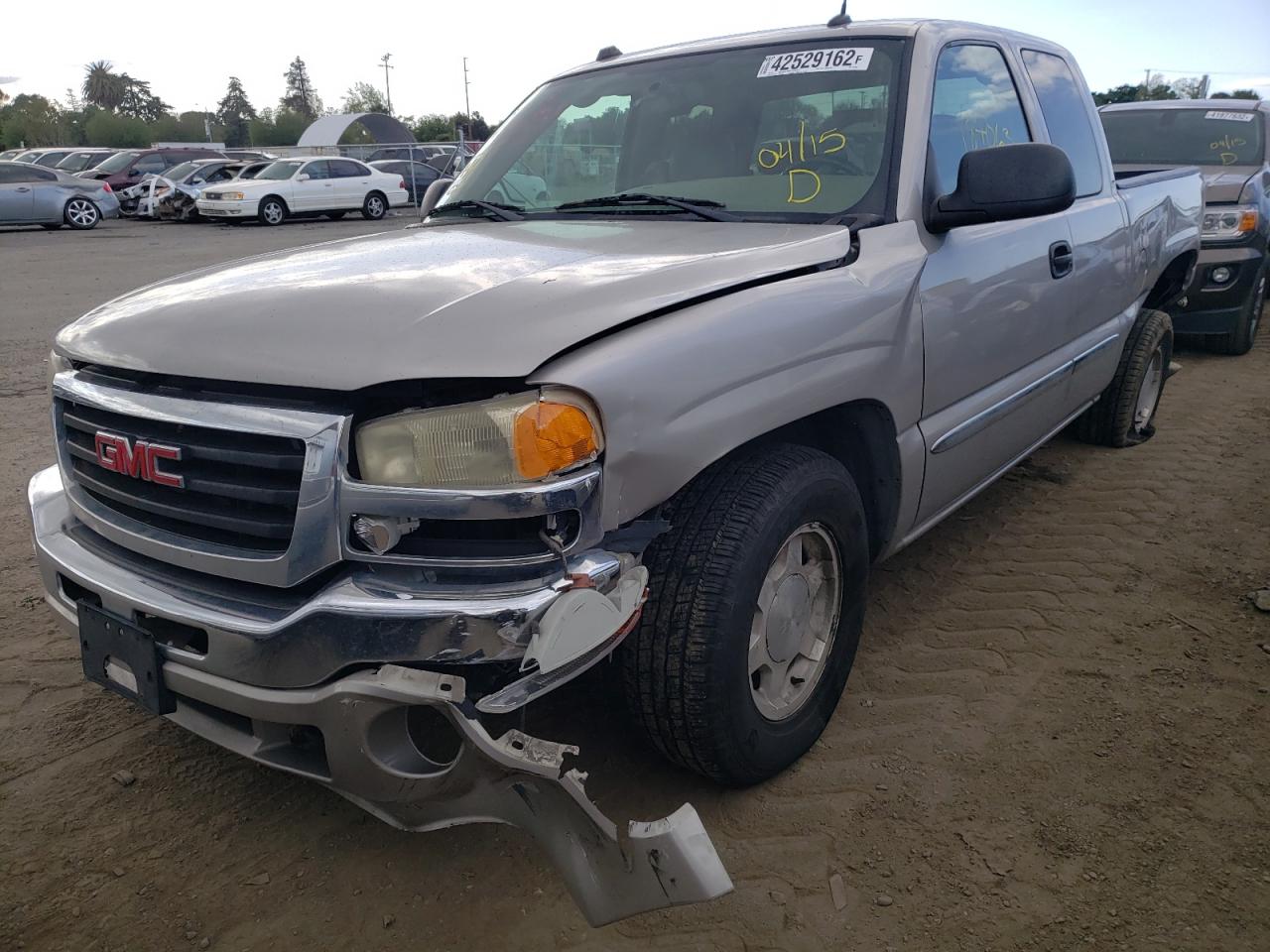 Photo 2 from auction – 2004 GMC NEW SIERRA with VIN 2GTEC19T741297990