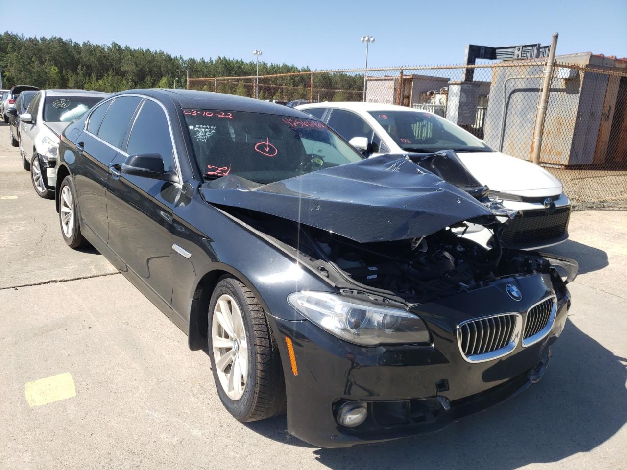 BMW 528 XI 2016 with VIN WBA5A7C50GG145122 - Photo from auction