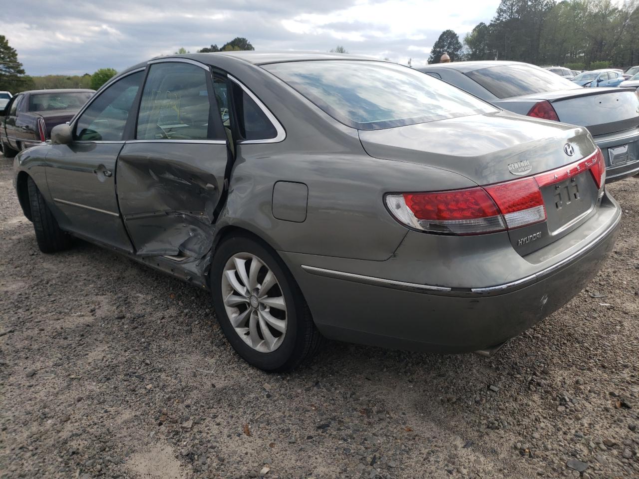 Photo 3 from auction – 2006 HYUNDAI AZERA SE with VIN KMHFC46F36A112861