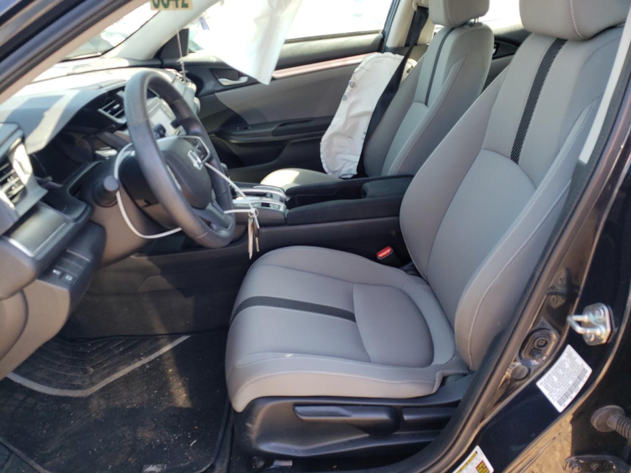Photo 5 from auction – 2018 HONDA CIVIC LX with VIN 2HGFC2F57JH573394