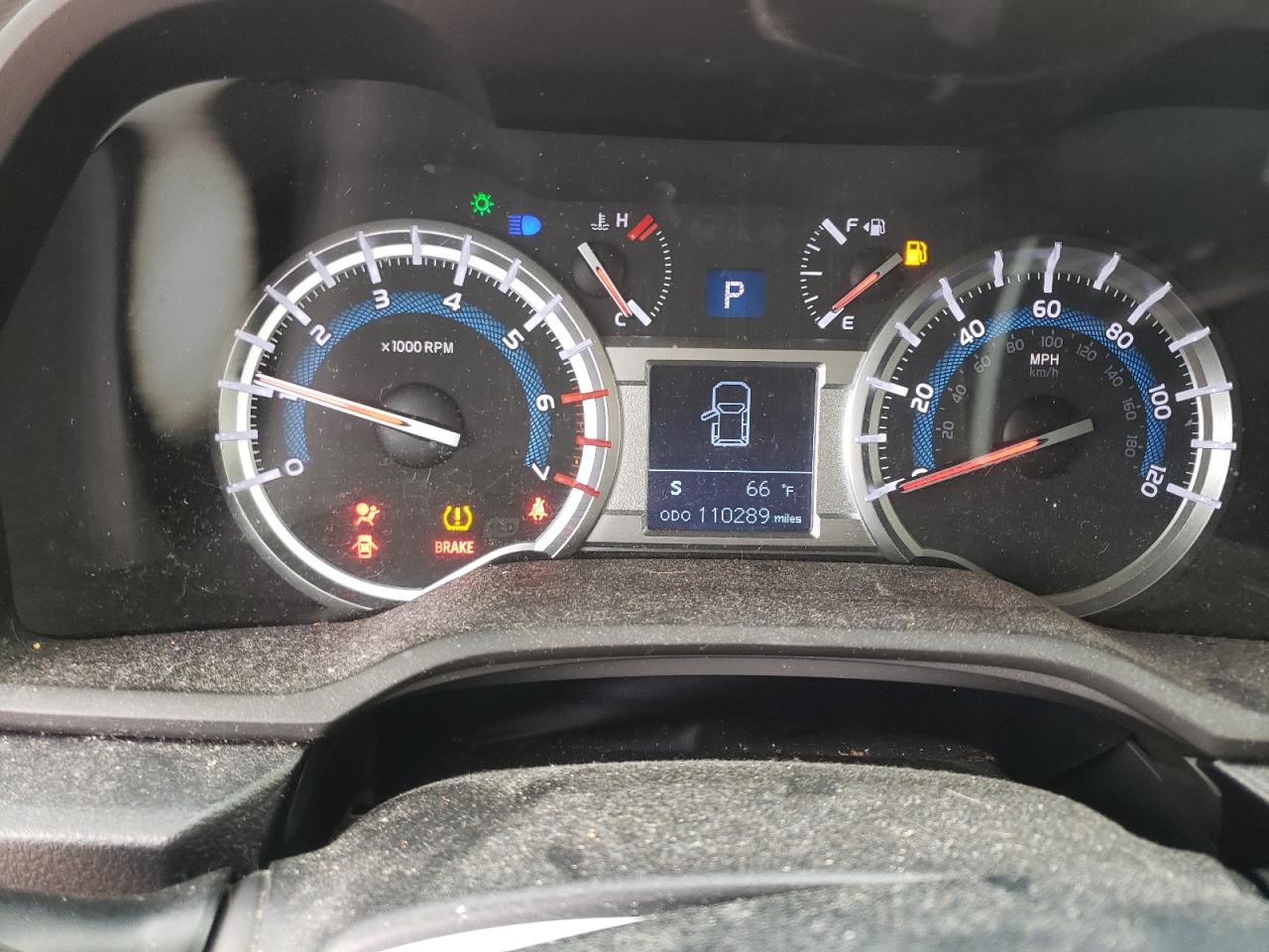 Photo 8 from auction – 2015 TOYOTA 4RUNNER SR with VIN JTEZU5JR5F5103444