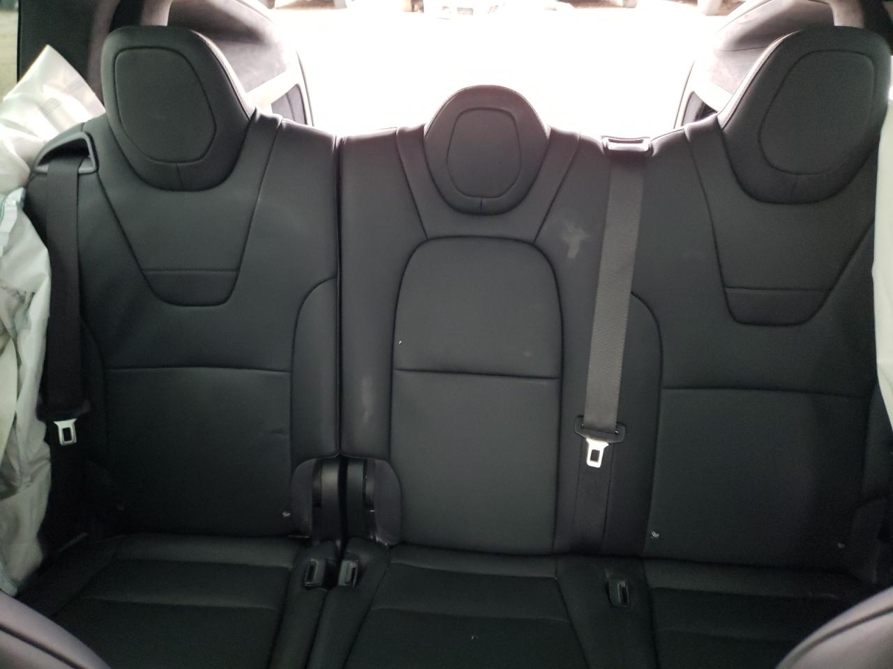 Photo 6 from auction – 2016 TESLA MODEL X with VIN 5YJXCDE2XGF031047