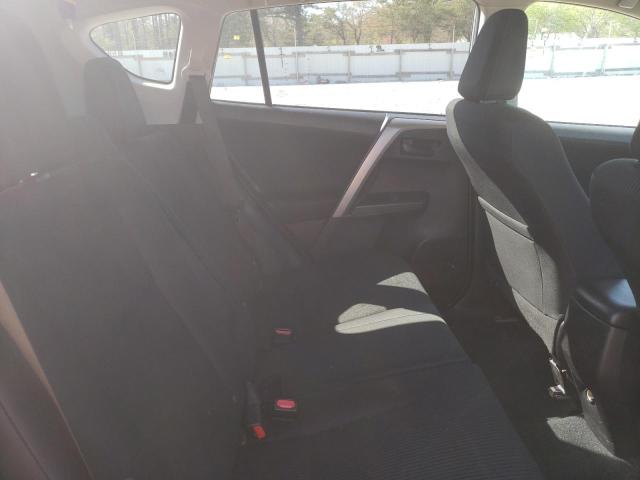 Photo 6 from auction – 2018 TOYOTA RAV4 LE with VIN 2T3BFREV0JW816526