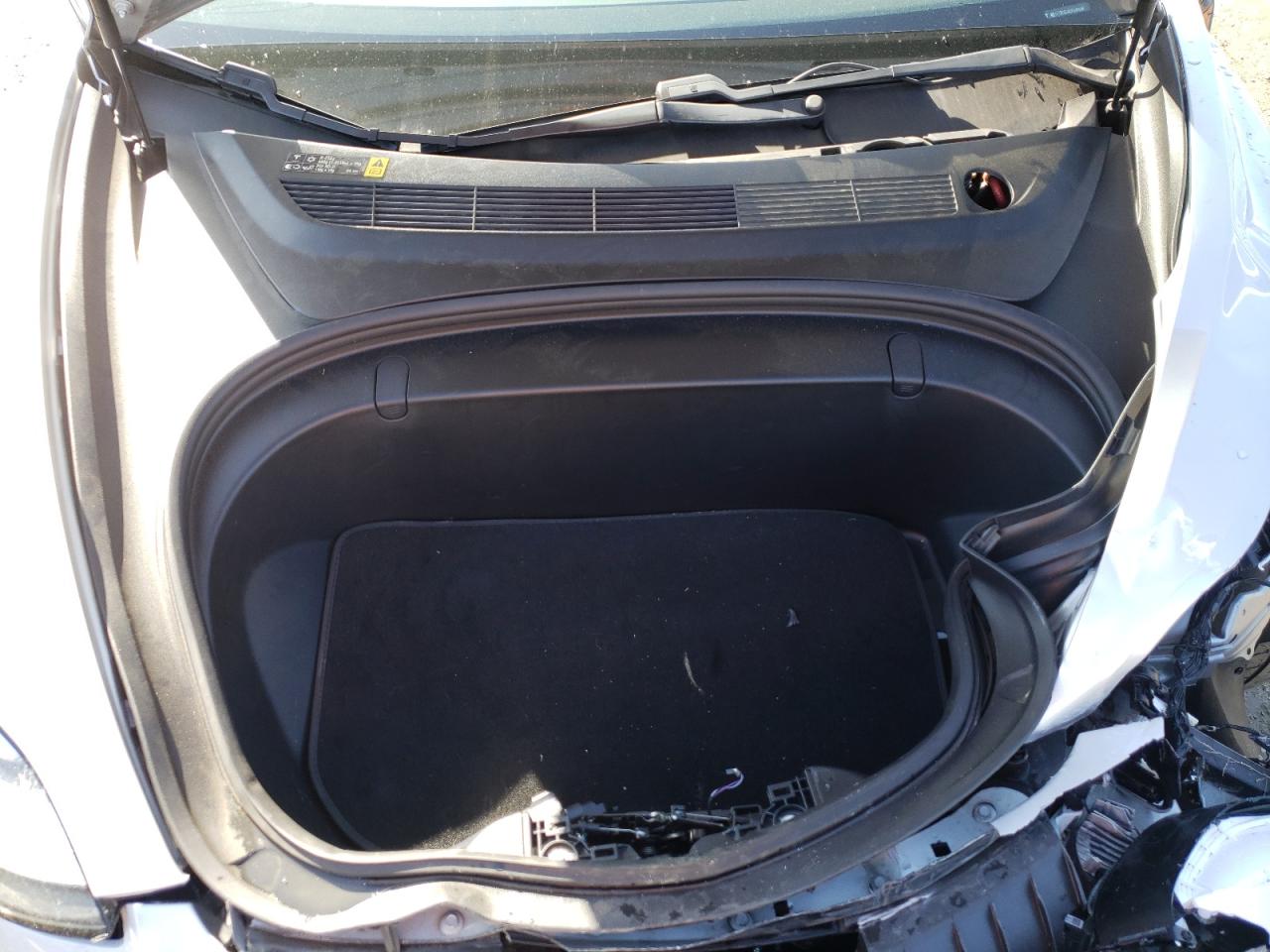 Photo 7 from auction – 2018 TESLA MODEL 3 with VIN 5YJ3E1EA9JF048458