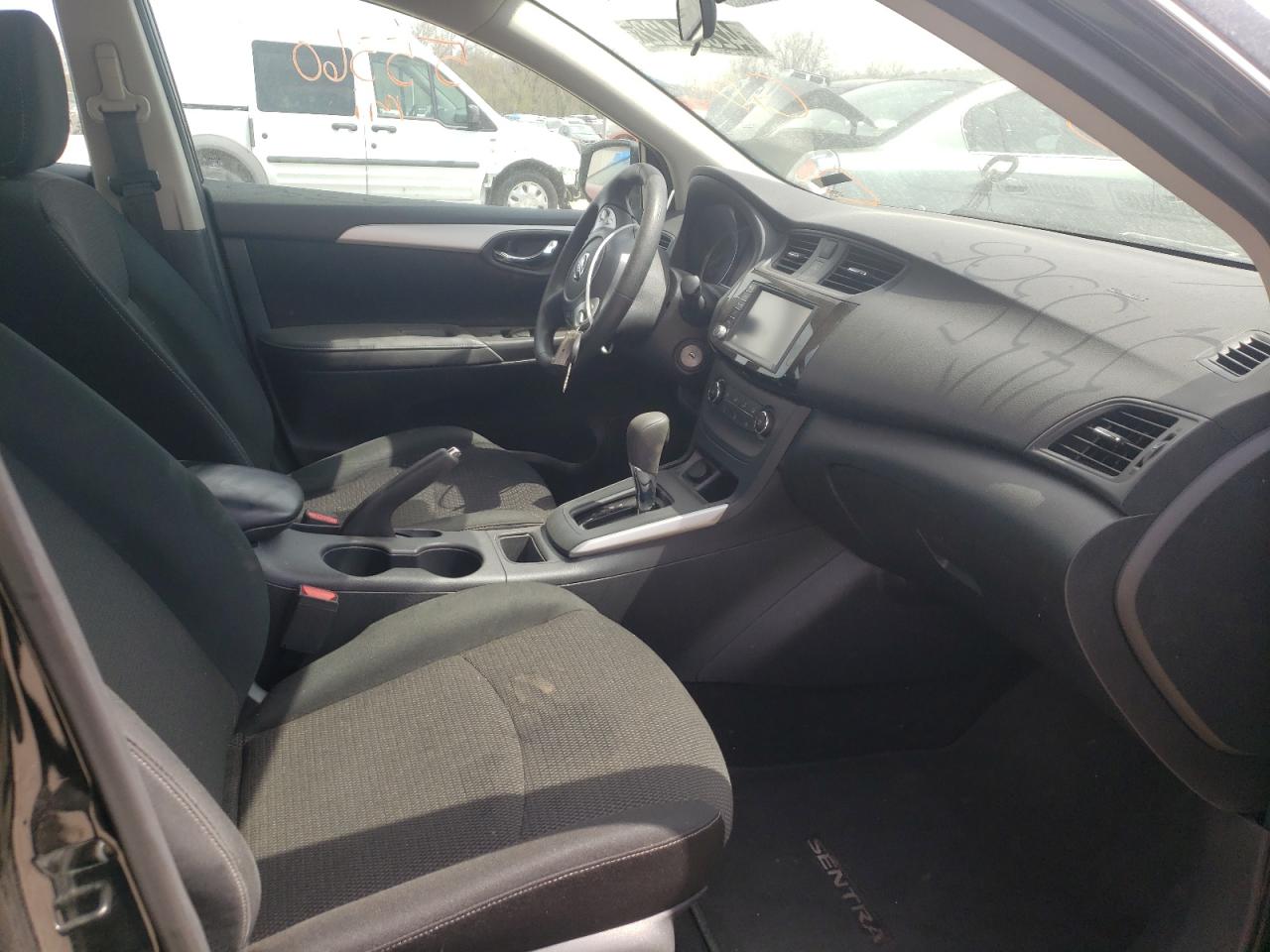 Photo 5 from auction – 2019 NISSAN SENTRA S with VIN 3N1AB7AP1KY345505