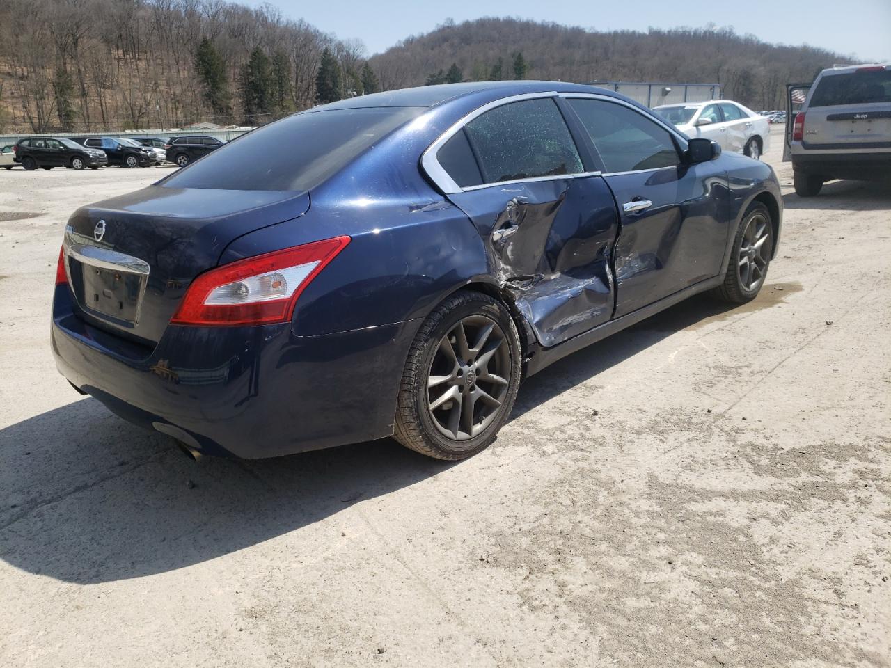 Photo 9 from auction – 2010 NISSAN MAXIMA S with VIN 1N4AA5AP0AC856463