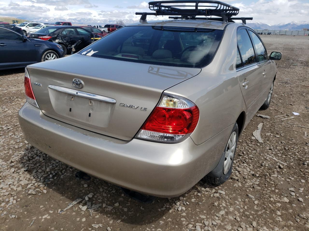 Photo 4 from auction – 2005 TOYOTA CAMRY LE with VIN 4T1BE32K15U596953