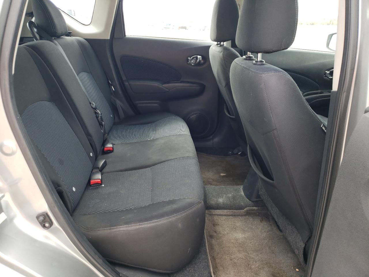 Photo 6 from auction – 2015 NISSAN VERSA NOTE with VIN 3N1CE2CP0FL379941