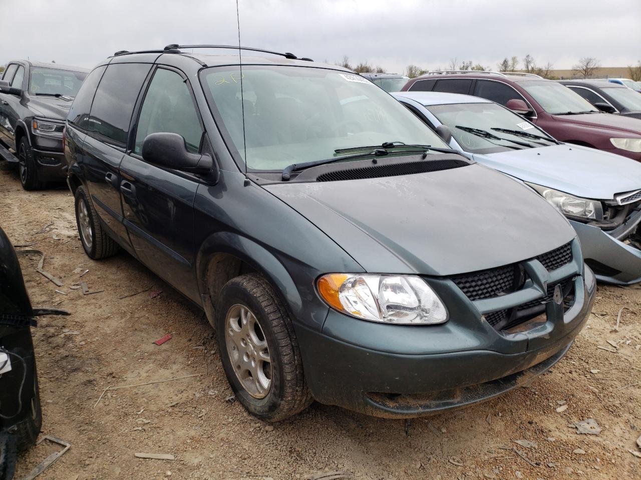 DODGE CARAVAN SE 2003 with VIN 1D4GP253X3B217639 - Photo from auction
