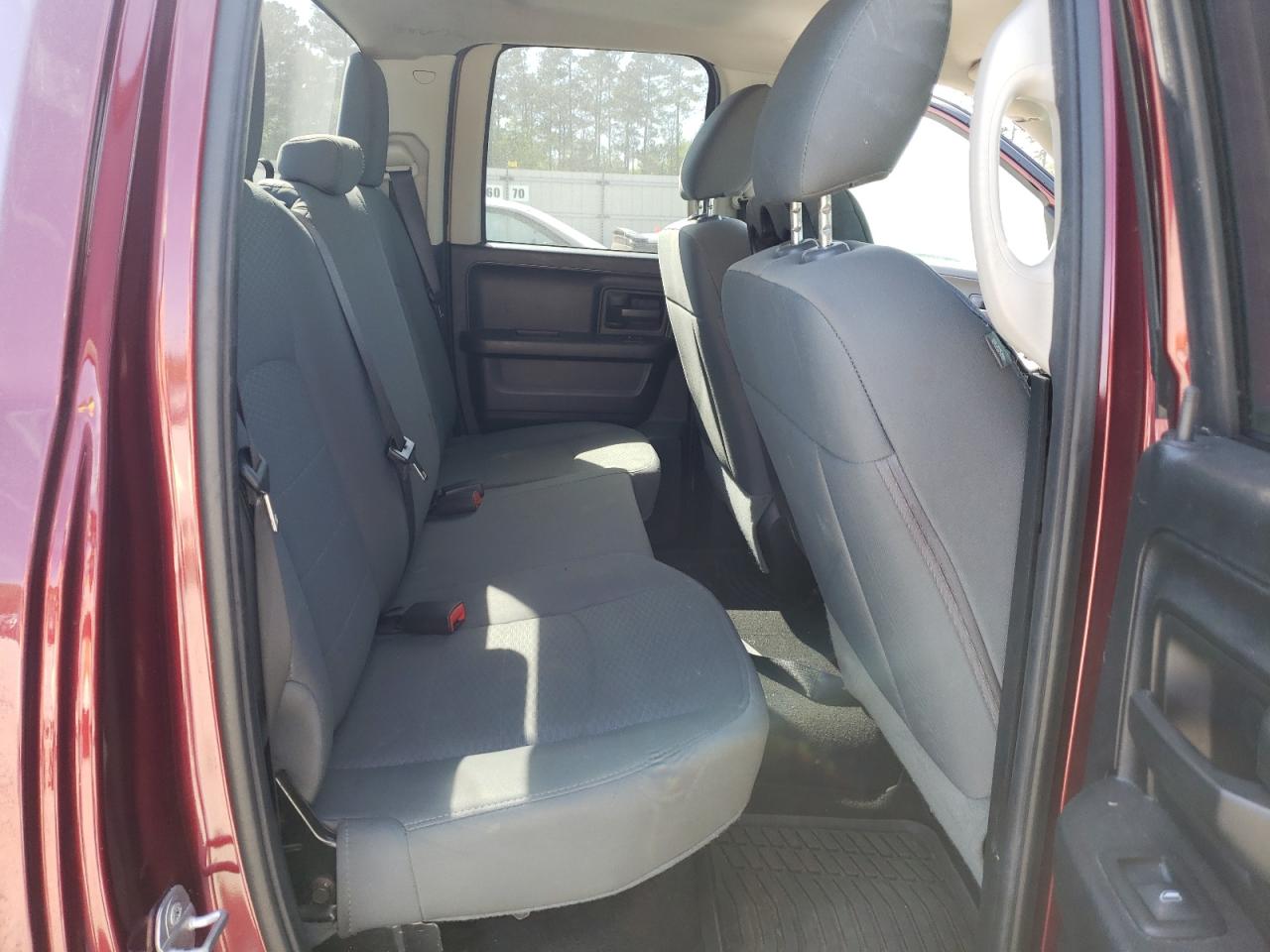 Photo 6 from auction – 2016 RAM 1500 ST with VIN 1C6RR6FG6GS263300