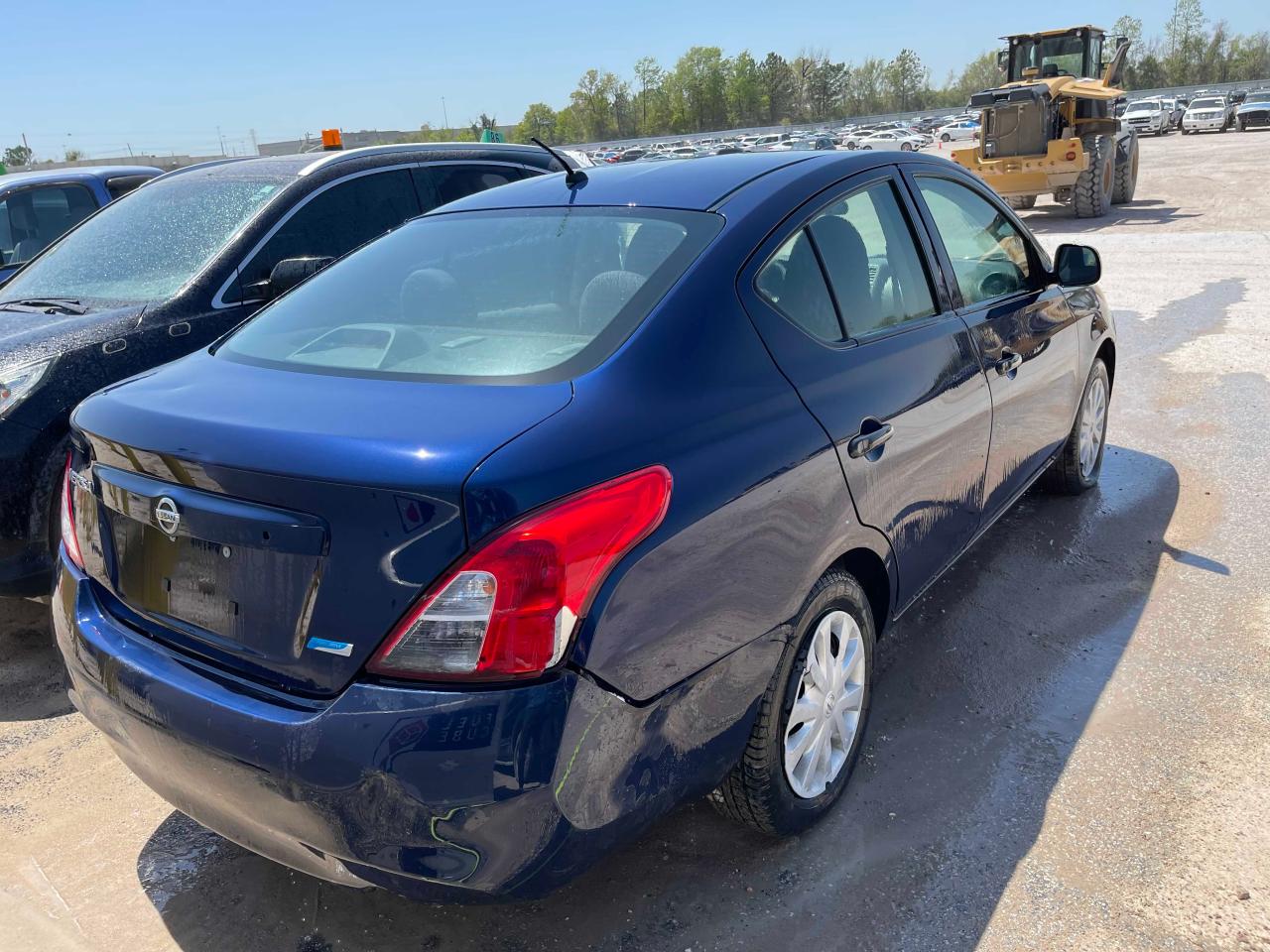 Photo 4 from auction – 2014 NISSAN VERSA S with VIN 3N1CN7AP1EL854849