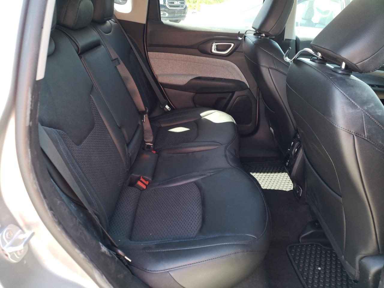 Zdjęcie 6 z aukcji – 2022 JEEP COMPASS LA z VIN 3C4NJCBB8NT137815