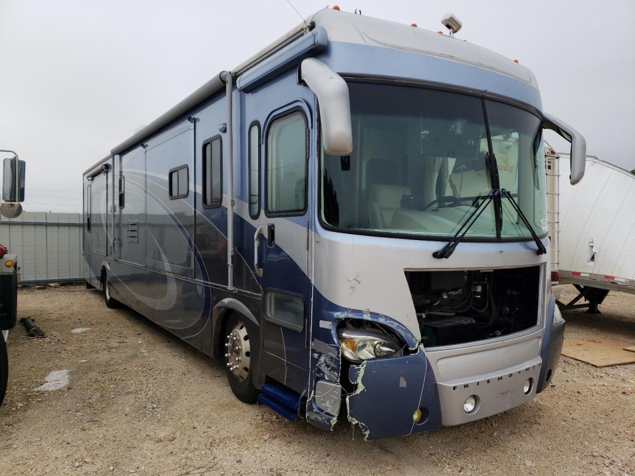 GULF STREAM RV 2004 مع رقم تعريف المركبة 4UZAAHCY64CM79333 - صورة من المزاد