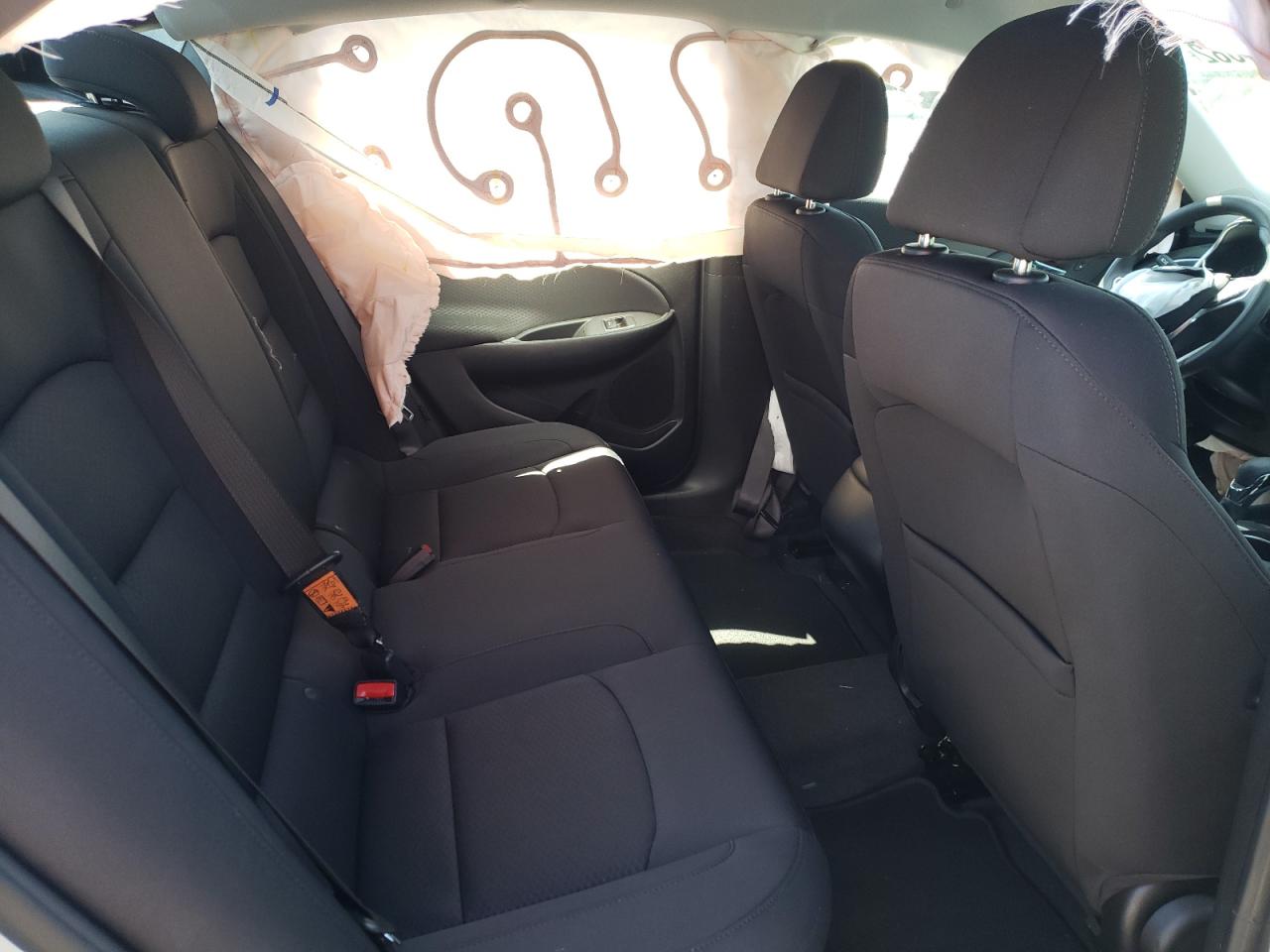 Photo 6 from auction – 2021 CHEVROLET MALIBU LS with VIN 1G1ZB5ST5MF085886