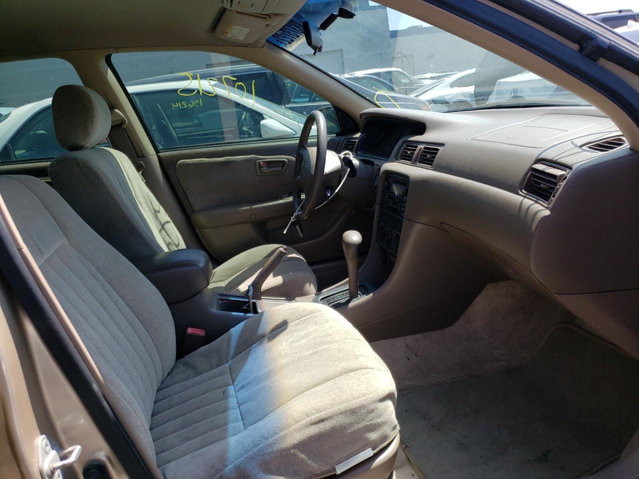 Photo 5 from auction – 2001 TOYOTA CAMRY CE with VIN JT2BG22K910569633