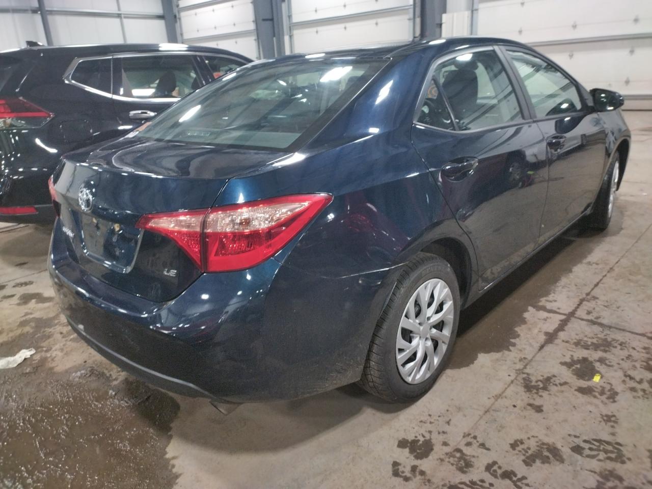 Photo 4 from auction – 2018 TOYOTA COROLLA L with VIN 2T1BURHE8JC052369