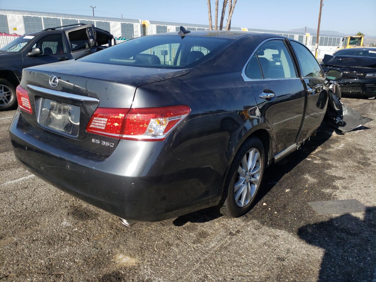 Photo 4 from auction – 2011 LEXUS ES 350 with VIN JTHBK1EG3B2460256