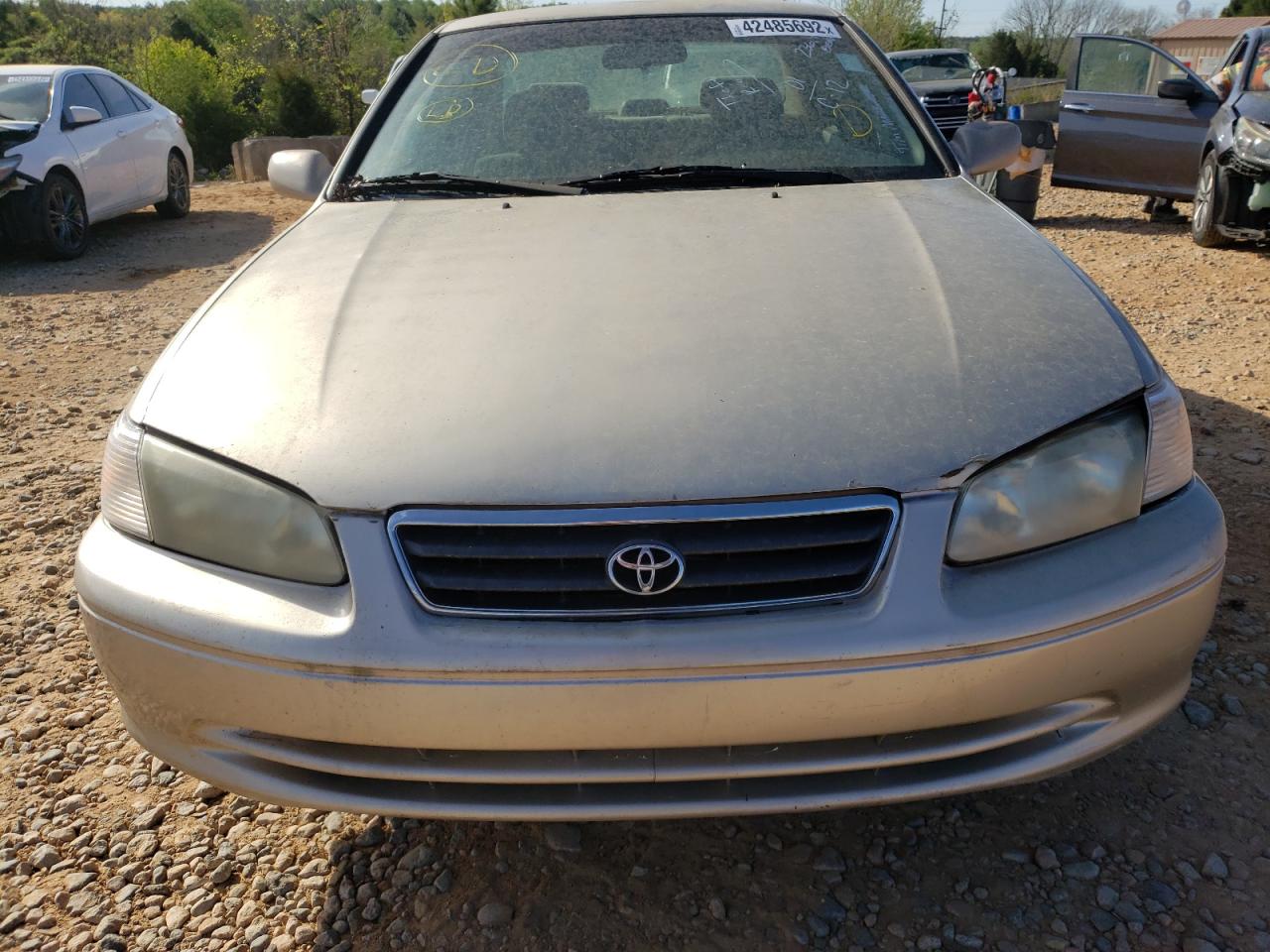 Photo 9 from auction – 2001 TOYOTA CAMRY LE with VIN 4T1BF22K81U121866