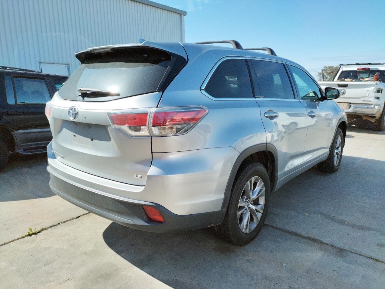 صورة رقم 4 من المزاد - 2016 TOYOTA HIGHLANDER مع VIN 5TDZKRFH4GS178598