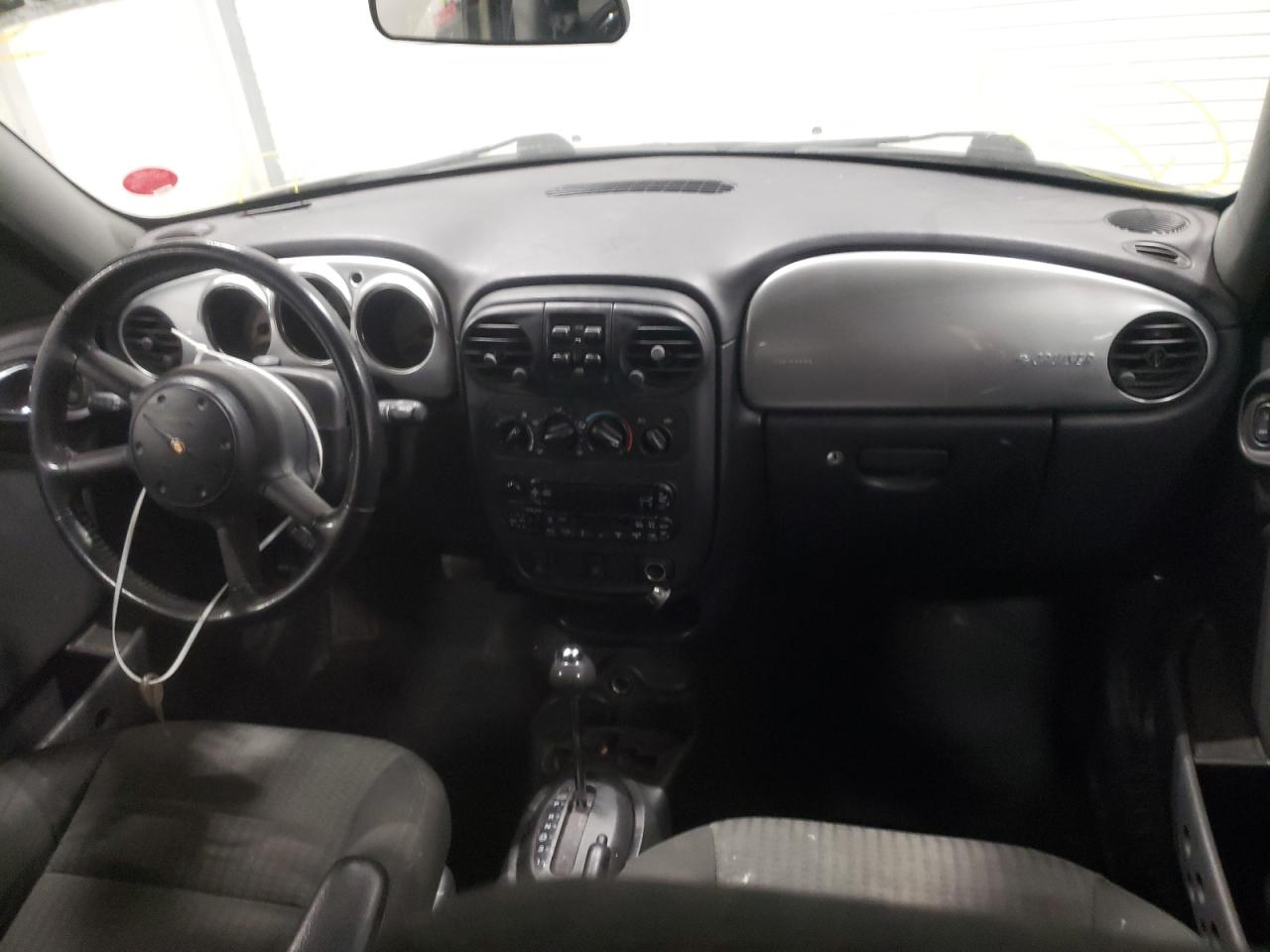 Photo 9 from auction – 2005 CHRYSLER PT CRUISER with VIN 3C8FY68B95T552018