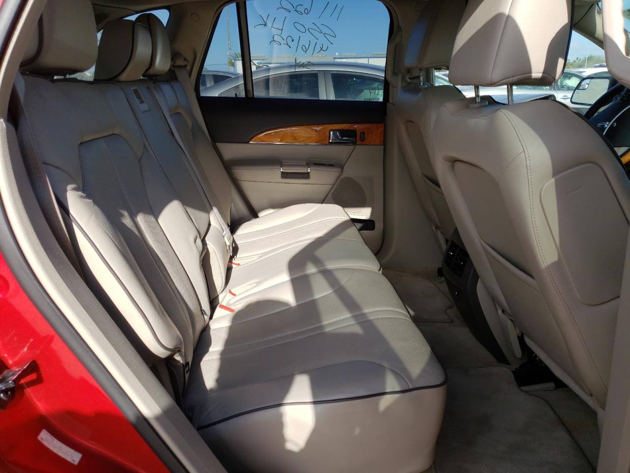 Photo 6 from auction – 2011 LINCOLN MKX with VIN 2LMDJ6JK6BBJ25698