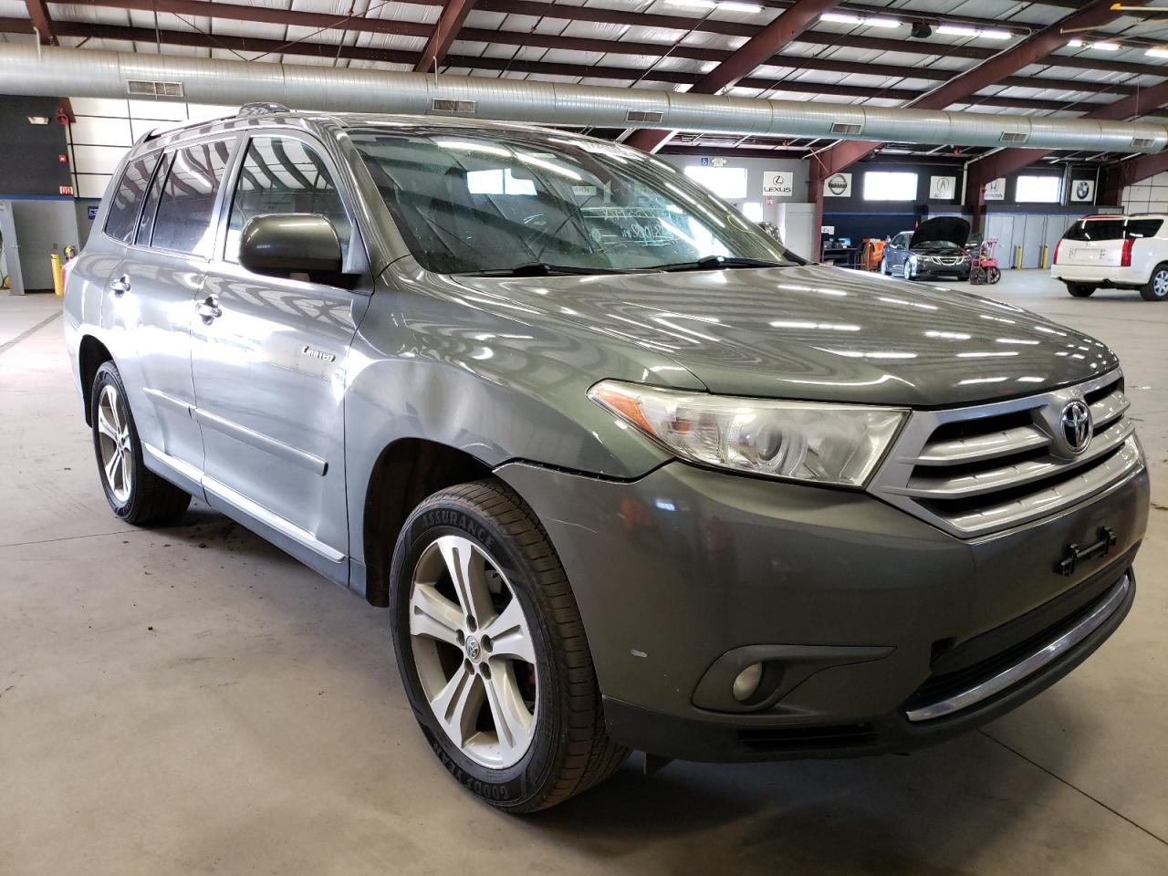 TOYOTA HIGHLANDER 2012 with VIN 5TDDK3EH1CS102825 - Photo from auction
