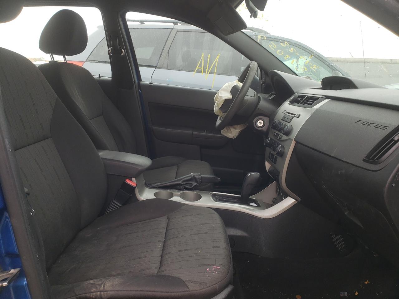 Photo 5 from auction – 2011 FORD FOCUS SE with VIN 1FAHP3FN9BW134935