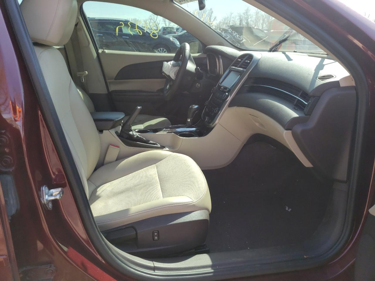 Photo 5 from auction – 2015 CHEVROLET MALIBU 1LT with VIN 1G11C5SL0FF345933