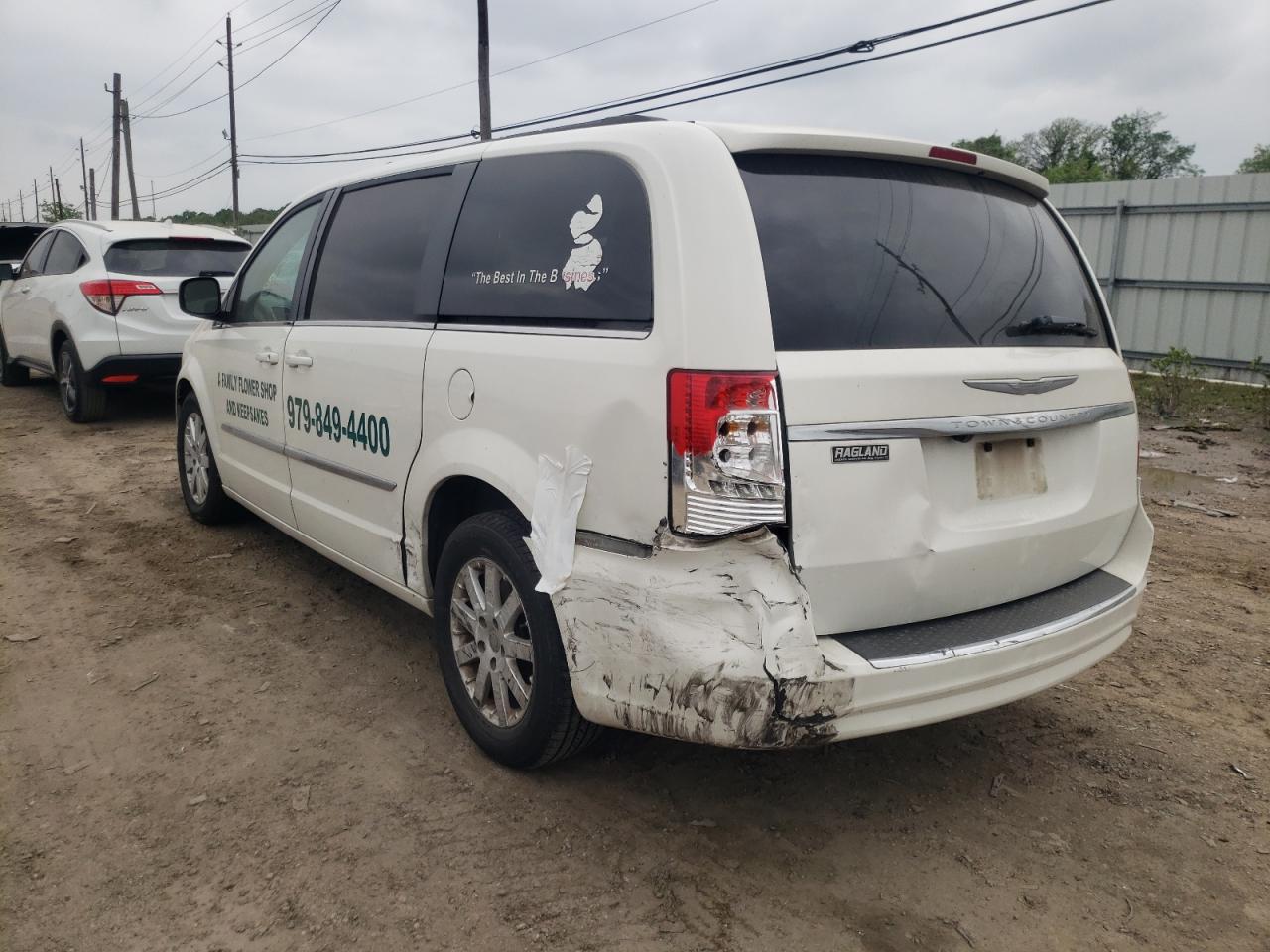 Photo 3 from auction – 2013 CHRYSLER TOWN & COU with VIN 2C4RC1BG6DR786428