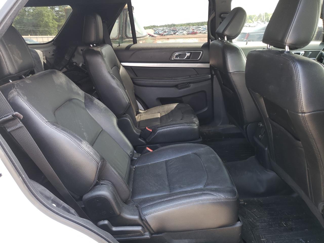 Photo 6 from auction – 2018 FORD EXPLORER X with VIN 1FM5K7D85JGA76827