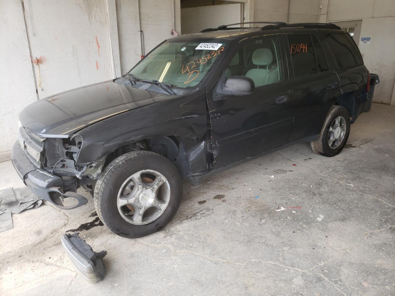 Photo 2 from auction – 2007 CHEVROLET TRAILBLAZE with VIN 1GNDS13S072143115