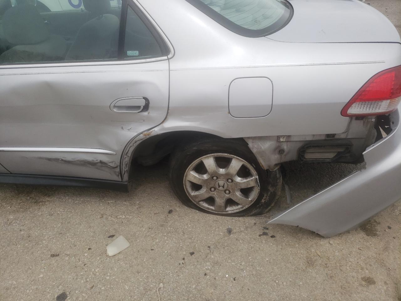 Photo 9 from auction – 2002 HONDA ACCORD SE with VIN 1HGCG567X2A101152