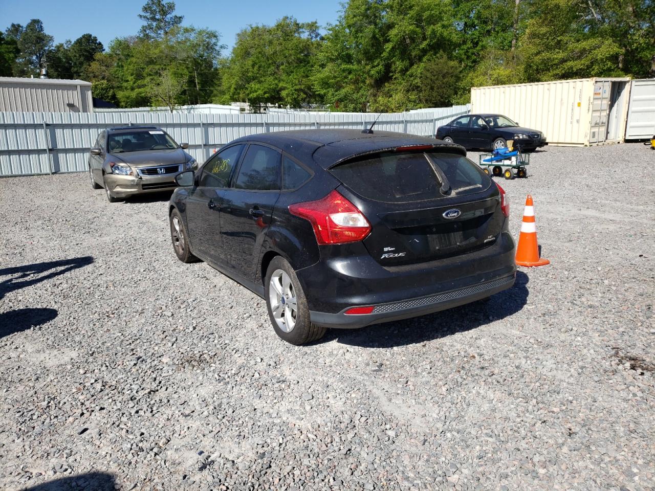 Photo 3 from auction – 2014 FORD FOCUS SE with VIN 1FADP3K28EL264835
