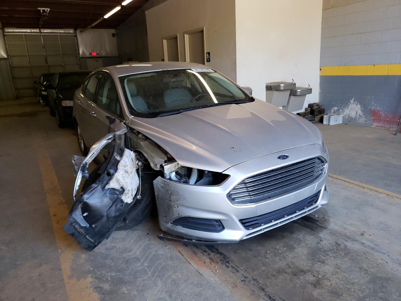 Photo 1 from auction – 2015 FORD FUSION S with VIN 3FA6P0G7XFR166842