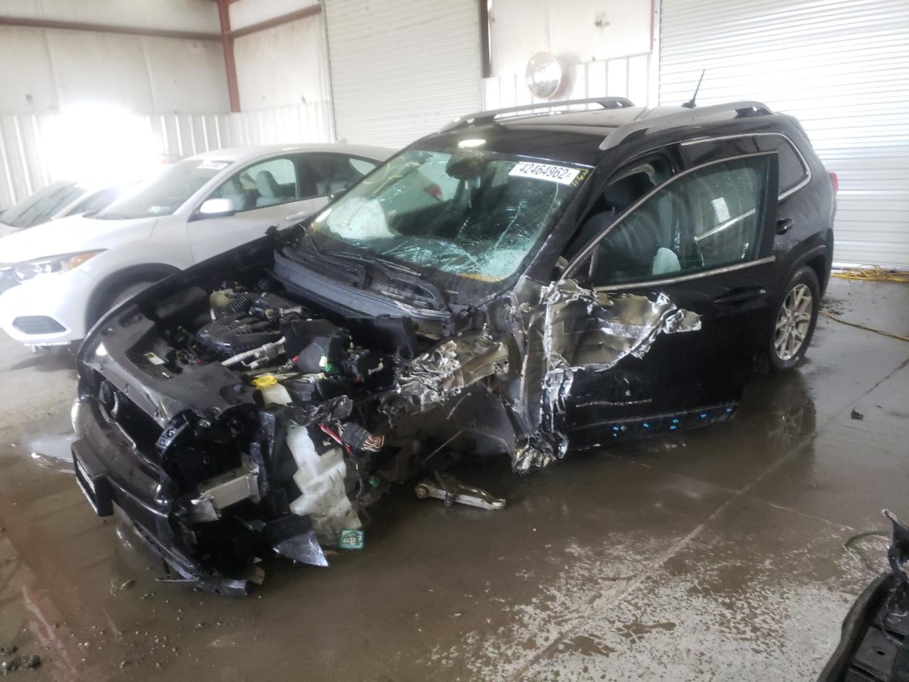 Photo 2 from auction – 2015 JEEP CHEROKEE L with VIN 1C4PJMCS6FW648285