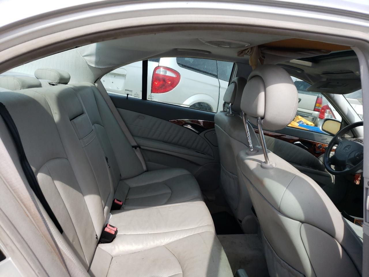 Photo 6 from auction – 2003 MERCEDES-BENZ E 500 with VIN WDBUF70J43A098013