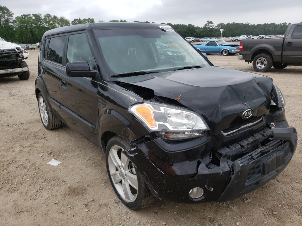 KIA SOUL + 2010 with VIN KNDJT2A24A7098773 - Photo from auction