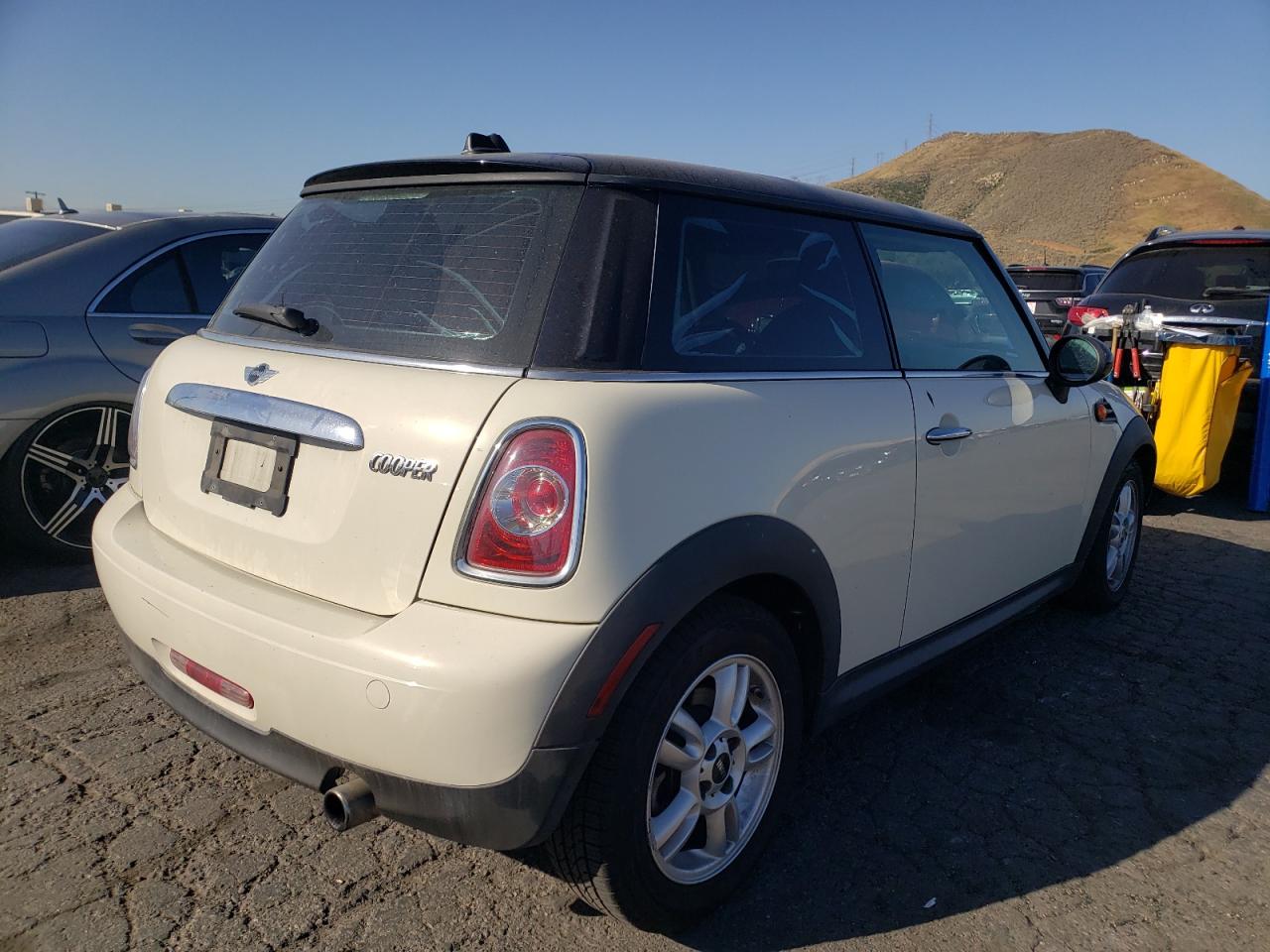 Photo 4 from auction – 2013 MINI COOPER with VIN WMWSU3C52DT691572