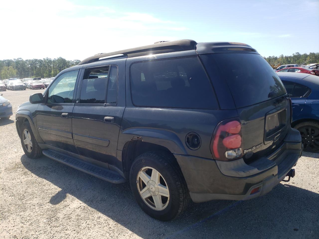 Photo 3 from auction – 2003 CHEVROLET TRAILBLAZE with VIN 1GNET16S136145715