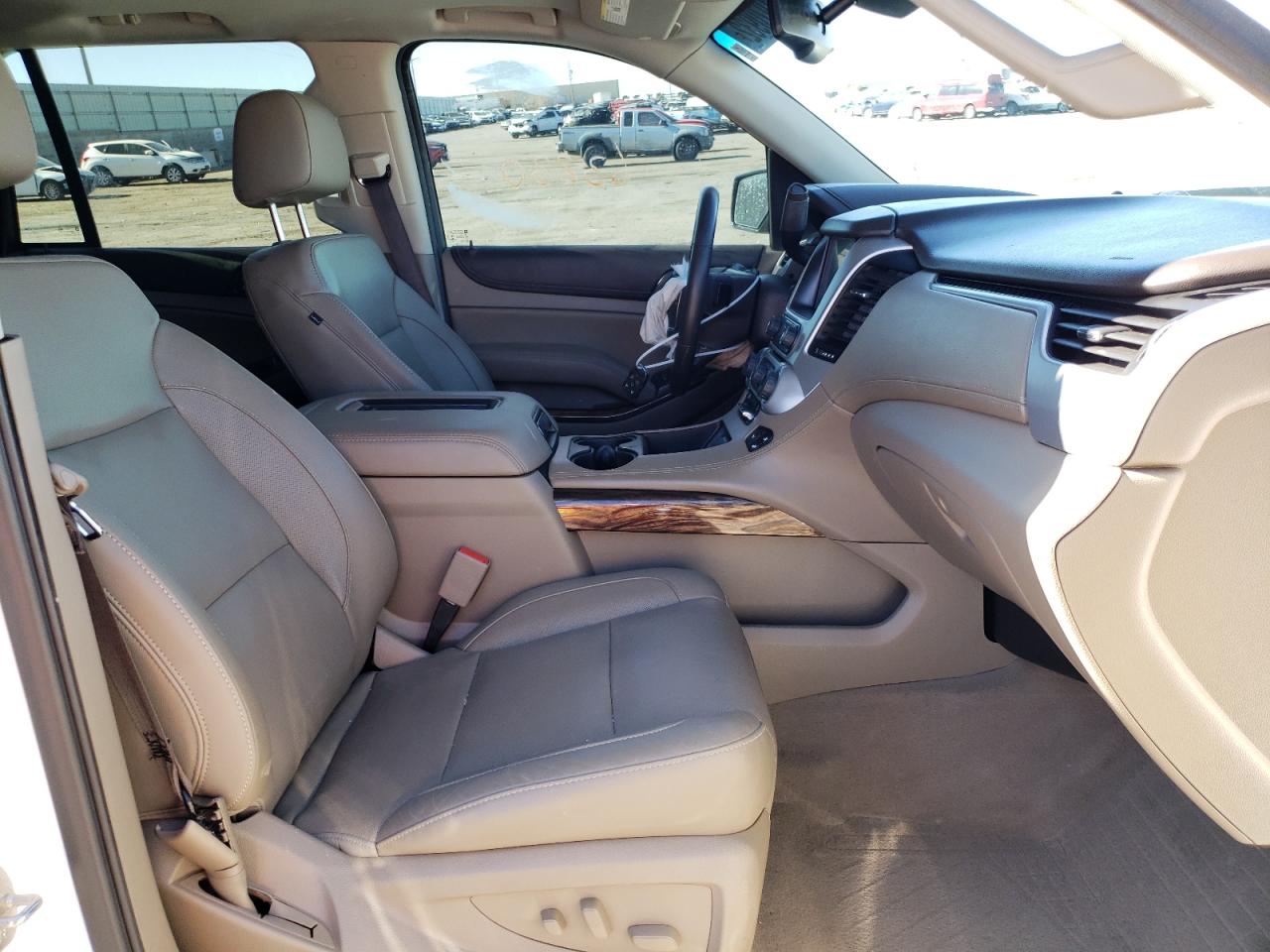 Photo 5 from auction – 2019 GMC YUKON SLT with VIN 1GKS2BKC9KR233822