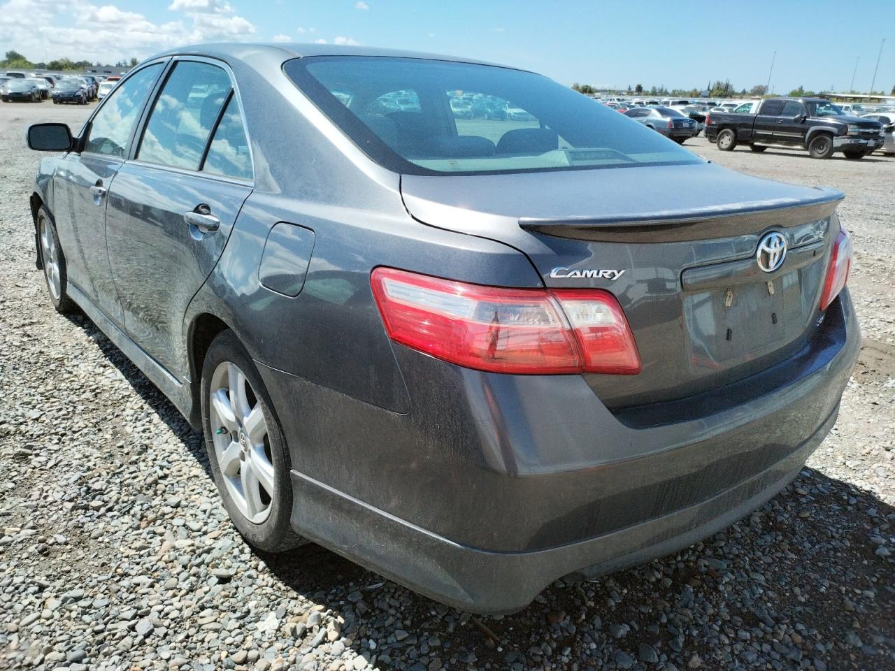 Photo 3 from auction – 2007 TOYOTA CAMRY LE with VIN 4T1BK46K27U044650