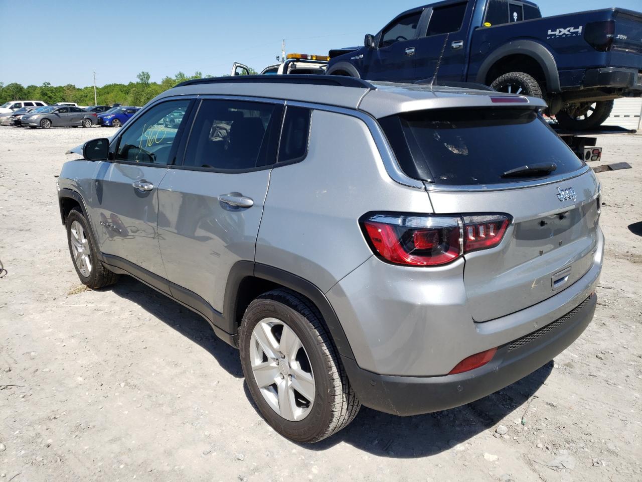 Photo 3 from auction – 2022 JEEP COMPASS LA with VIN 3C4NJCBB8NT137815