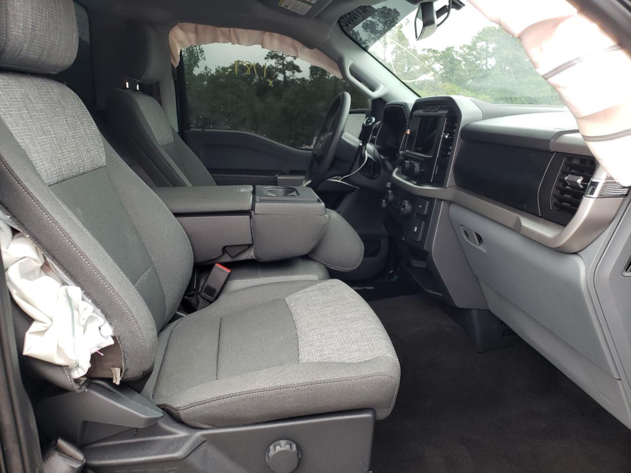 Photo 5 from auction – 2022 FORD F150 with VIN 1FTMF1C5XNKD08253